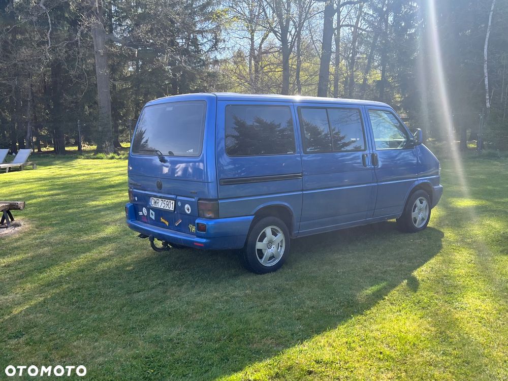 Volkswagen Multivan - 4