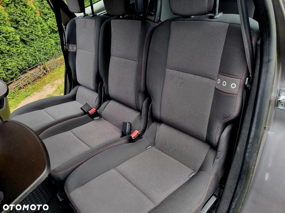 Renault Grand Scenic - 29