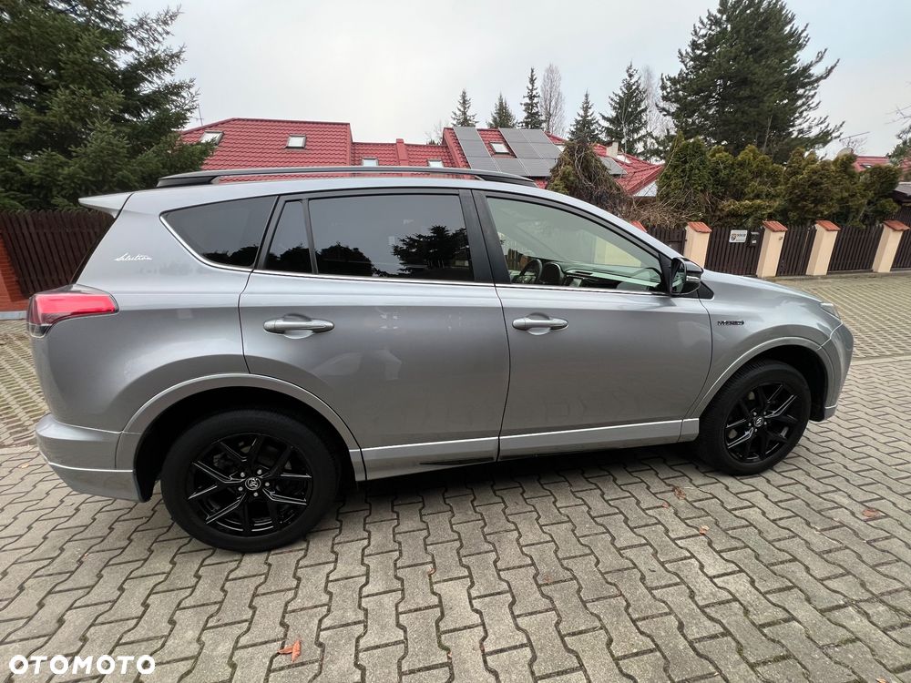 Toyota RAV4 Hybrid Selection 4x4 - 5