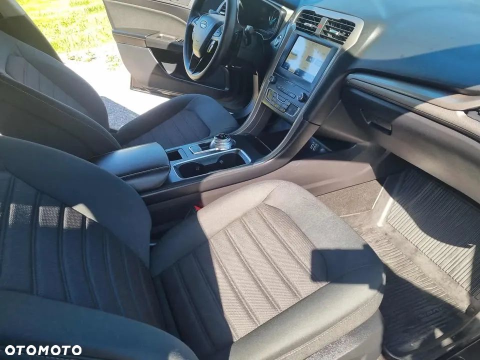 Ford Fusion 2.0 EcoBoost Titanium - 8