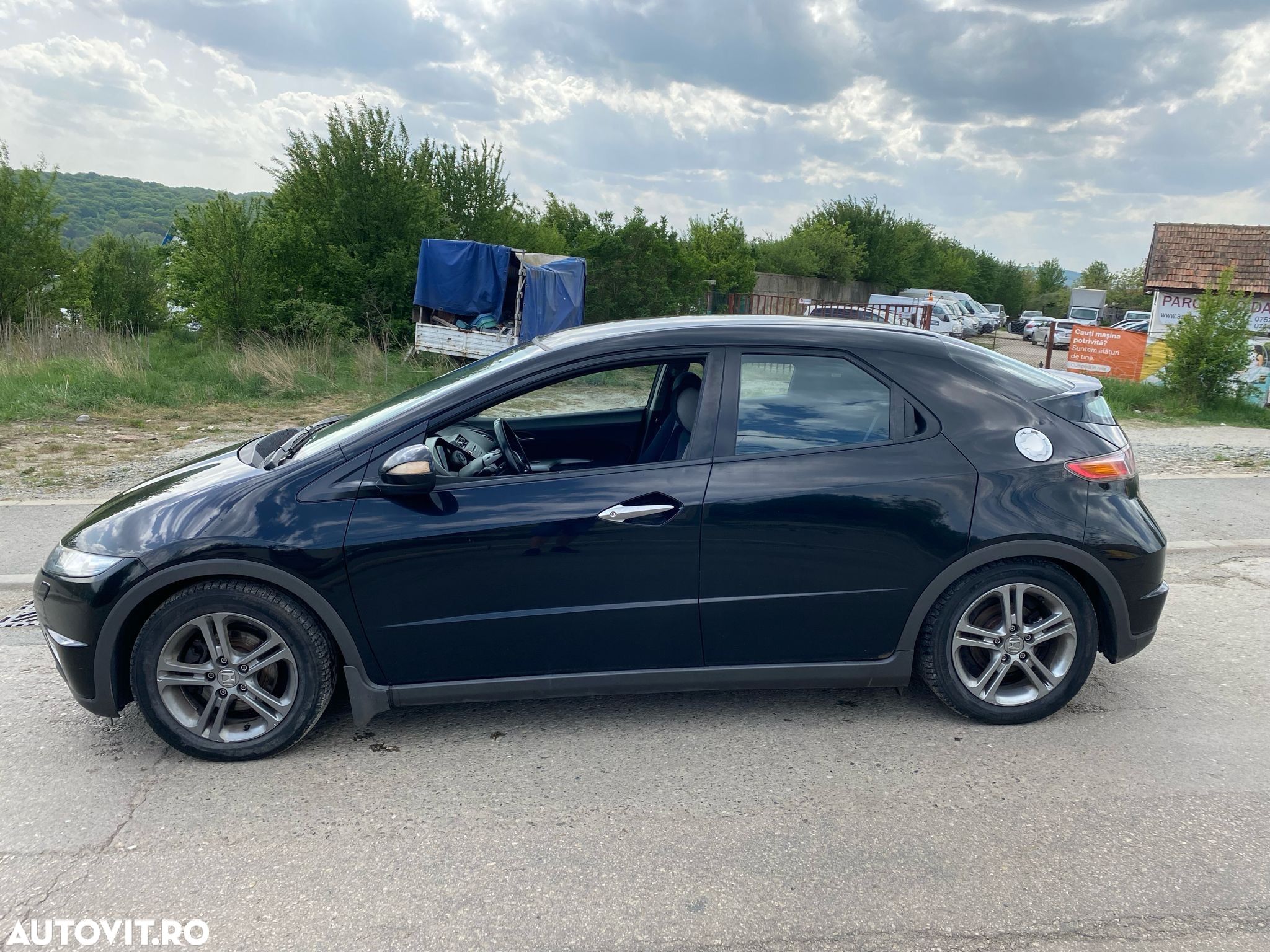 Honda Civic 1.8i-VTEC Comfort - 1