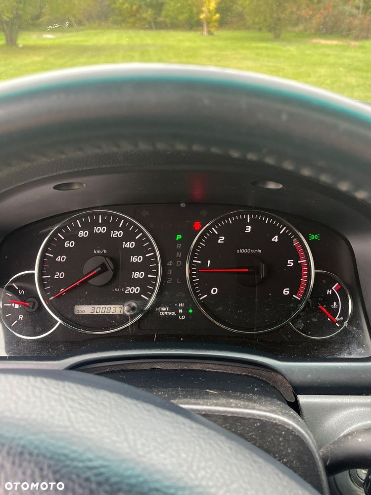 Toyota Land Cruiser - 13