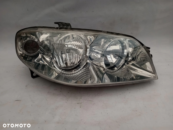 Lampa Przednia Prawy Przód P.P. Fiat Punto II Lift 00-02