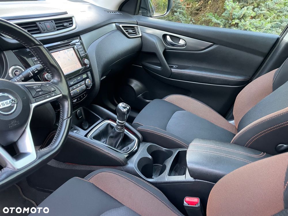 Nissan Qashqai 1.7 dCi N-MOTION - 10