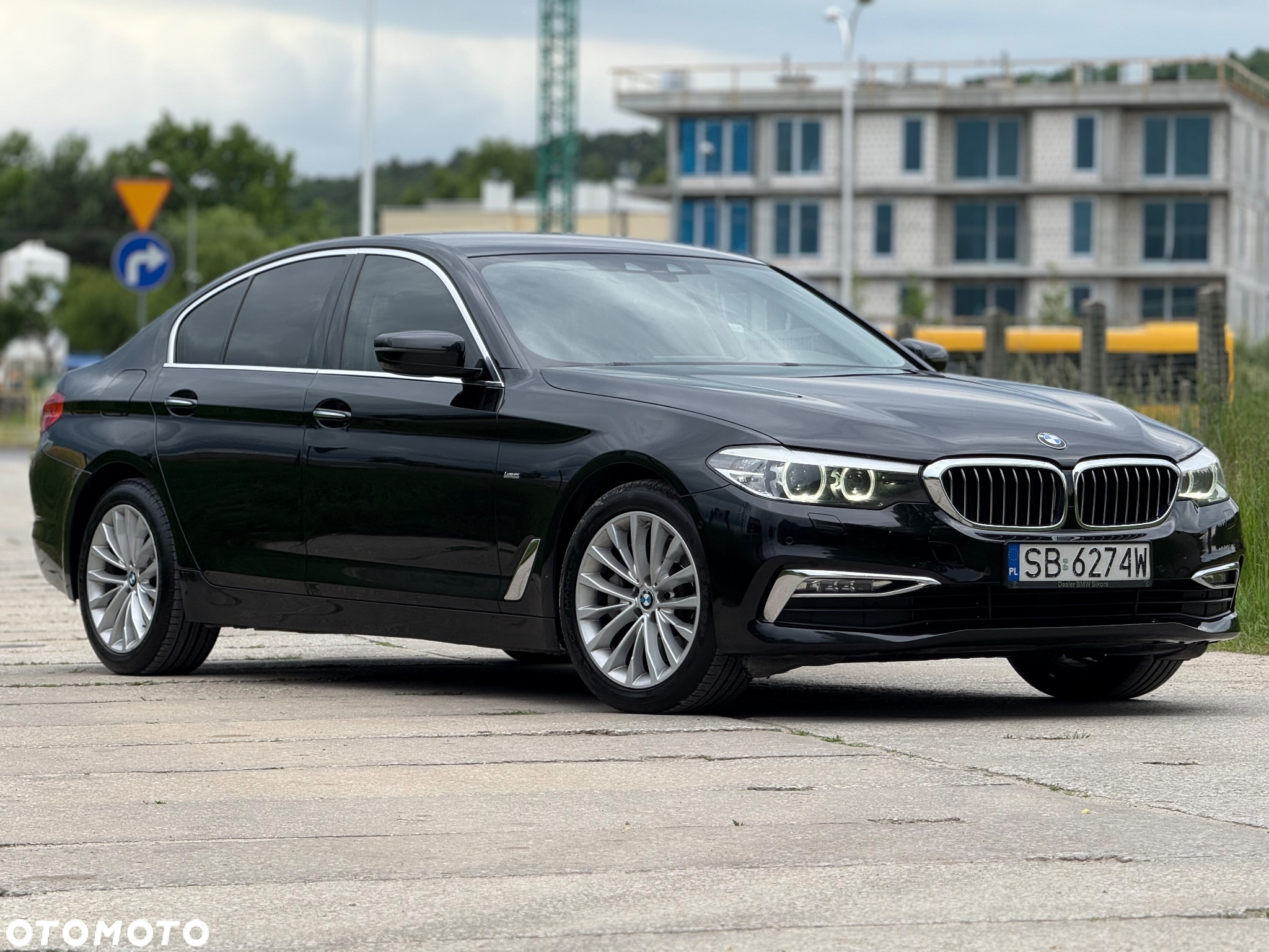 BMW Seria 5 530d xDrive Luxury Line - 13