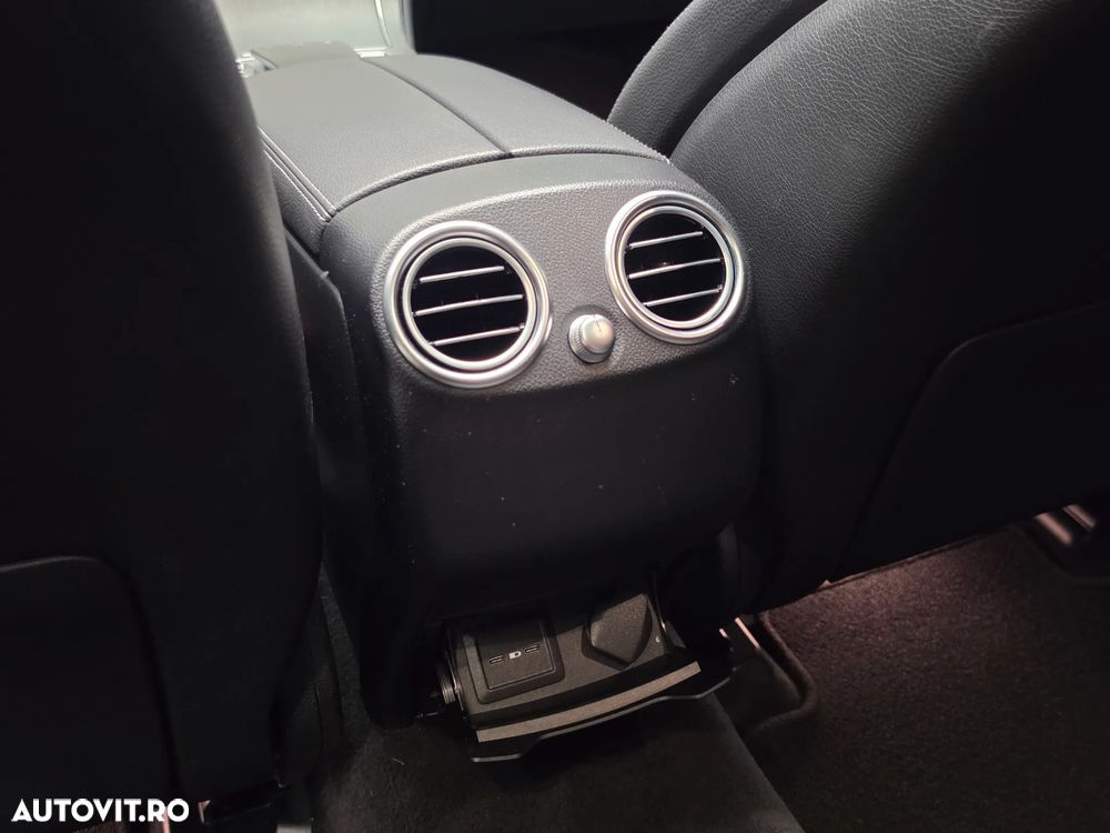 Mercedes-Benz GLC 300 e 4Matic 9G-TRONIC AMG Line Plus - 27