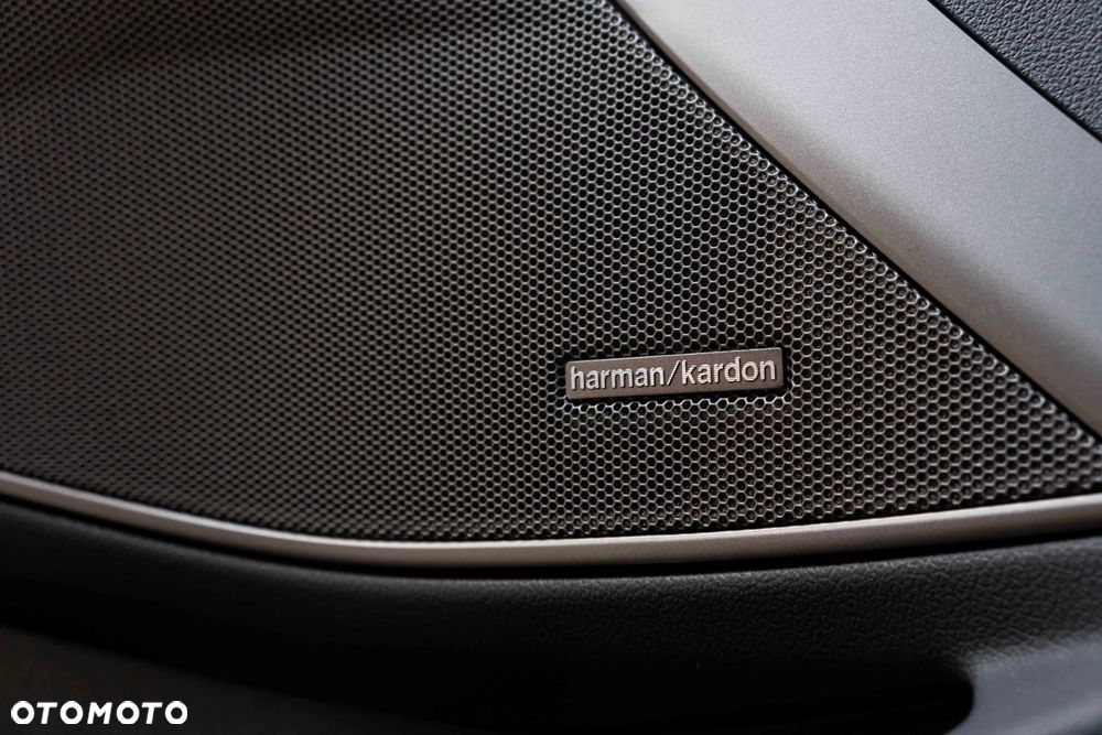 BMW M3 Competition M xDrive - 19