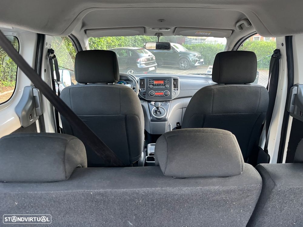 Nissan NV200 Combi - 25