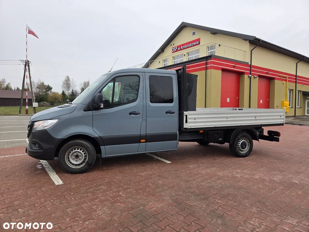 Mercedes-Benz Sprinter - 1