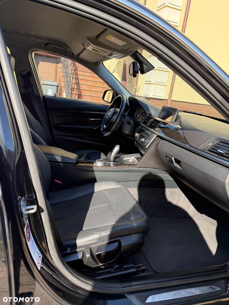 BMW Seria 3 320d Efficient Dynamic Edition Luxury Line - 27