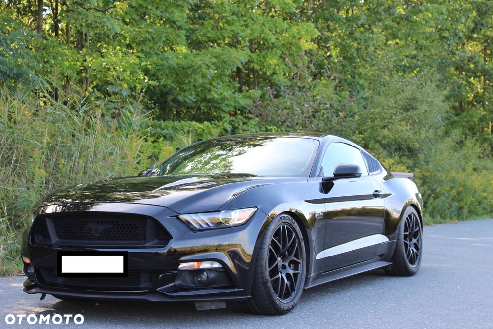 Ford Mustang - 1