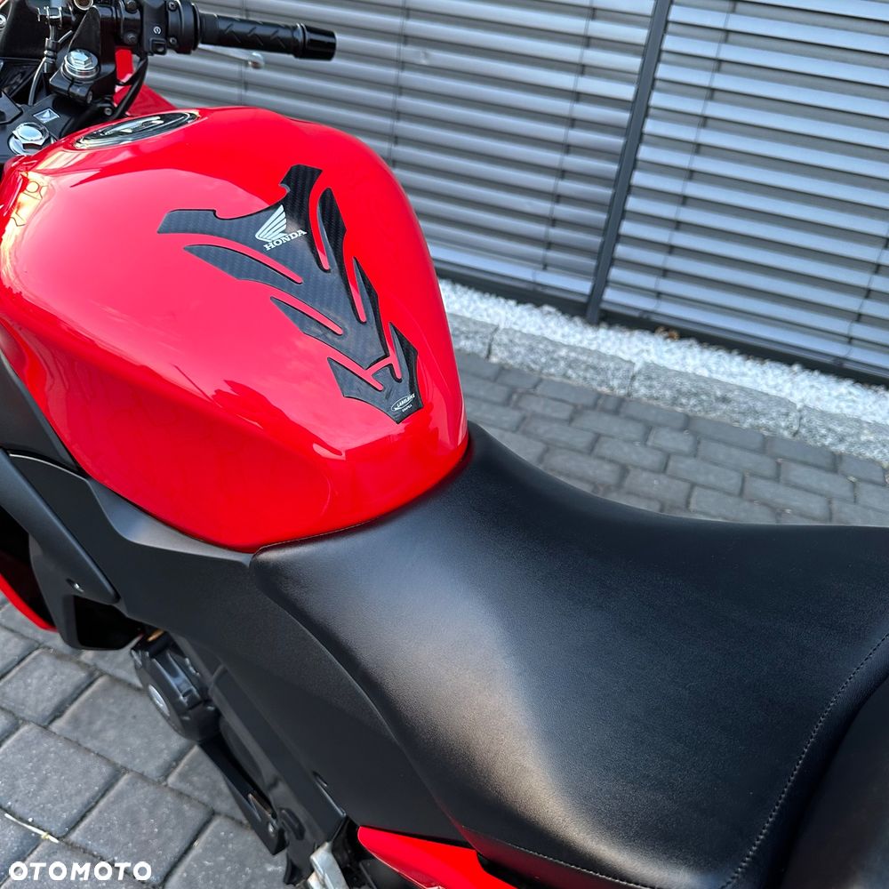 Honda CBR - 12