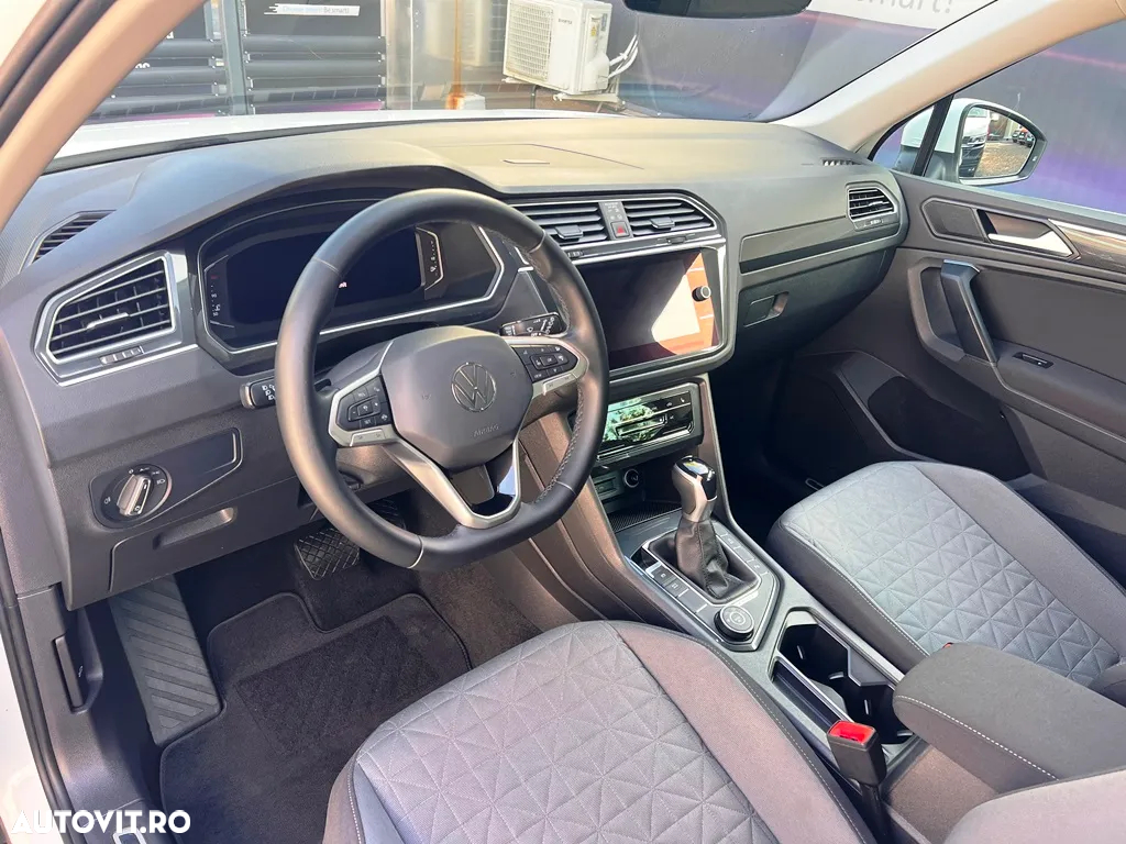 Volkswagen Tiguan 2.0 TDI 4Mot DSG Comfortline - 19
