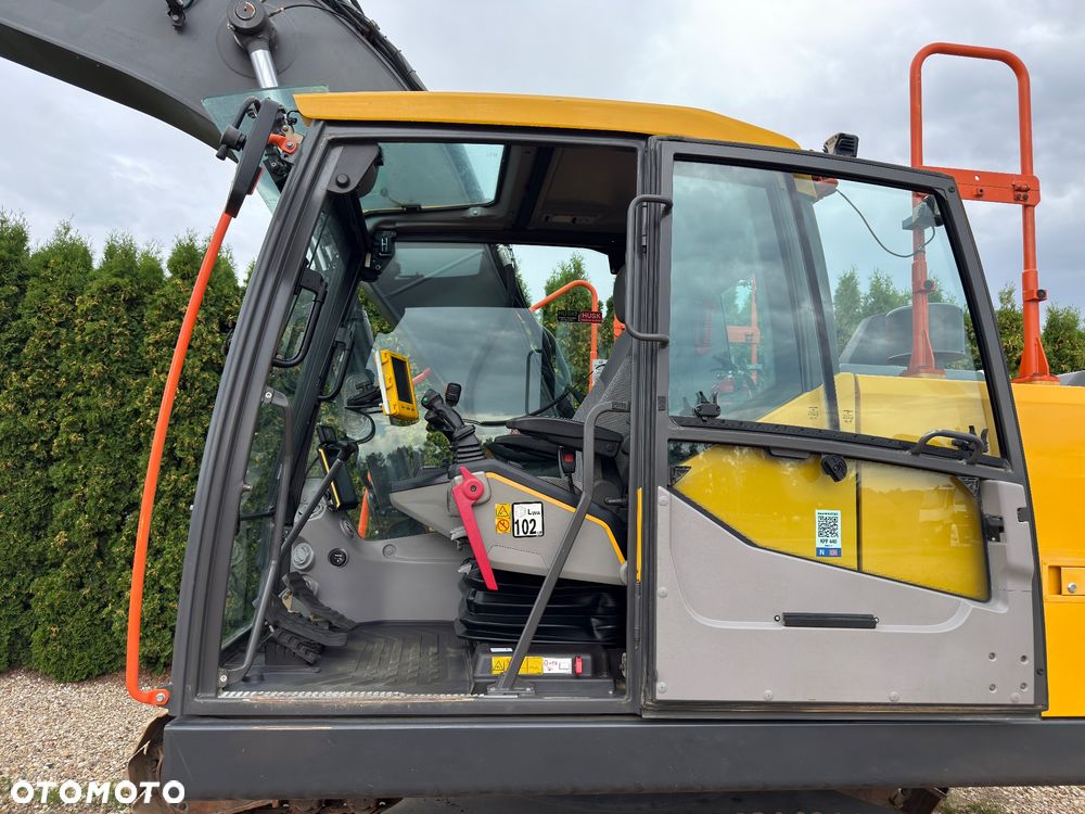 Volvo EC 220 EL - 34