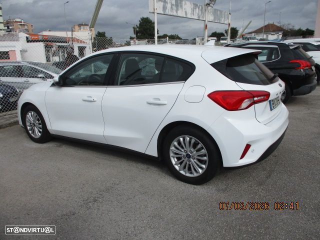 Ford Focus 1.5 EcoBlue S&S ACTIVE - 2