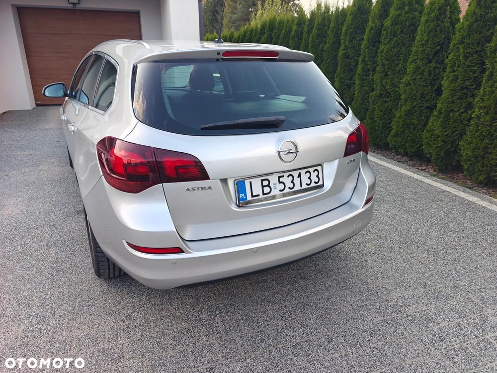 Opel Astra 1.7 CDTI Cosmo - 5