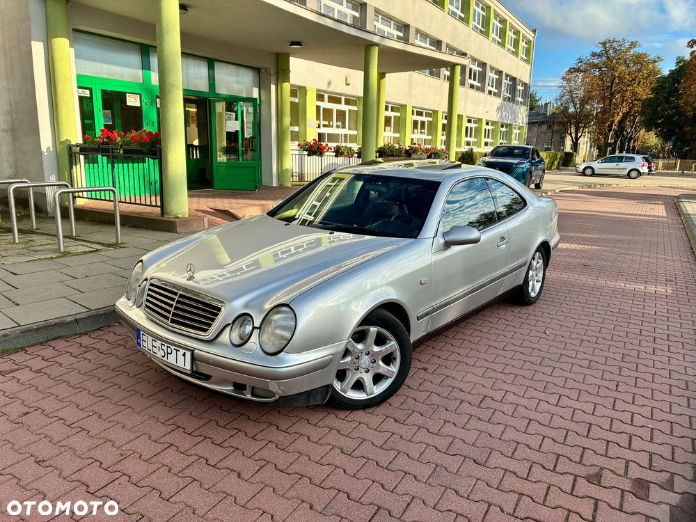 Mercedes-Benz CLK 320 - 3