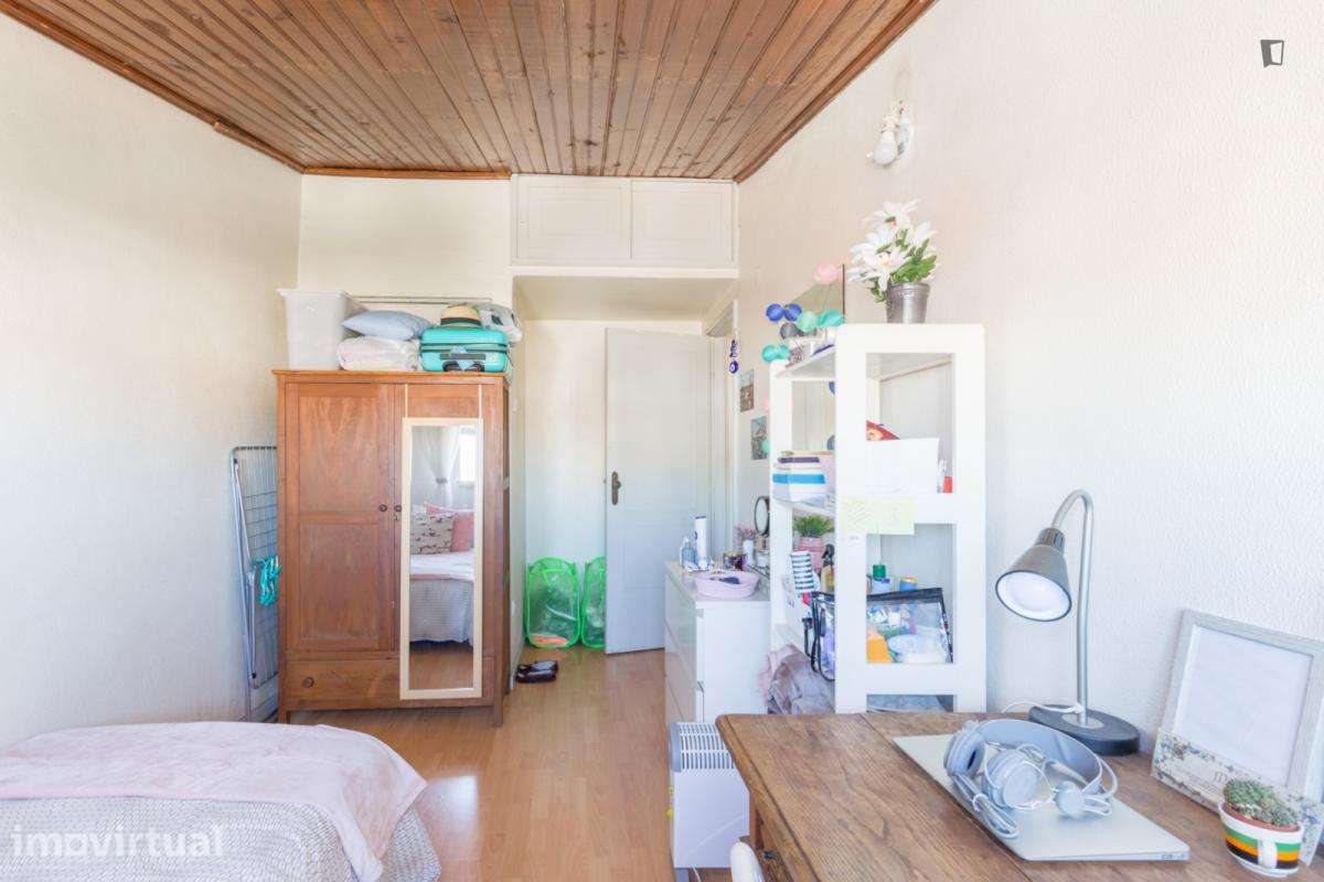 Quarto - localizado em Cedofeita Porto - Grande imagem: 4/43