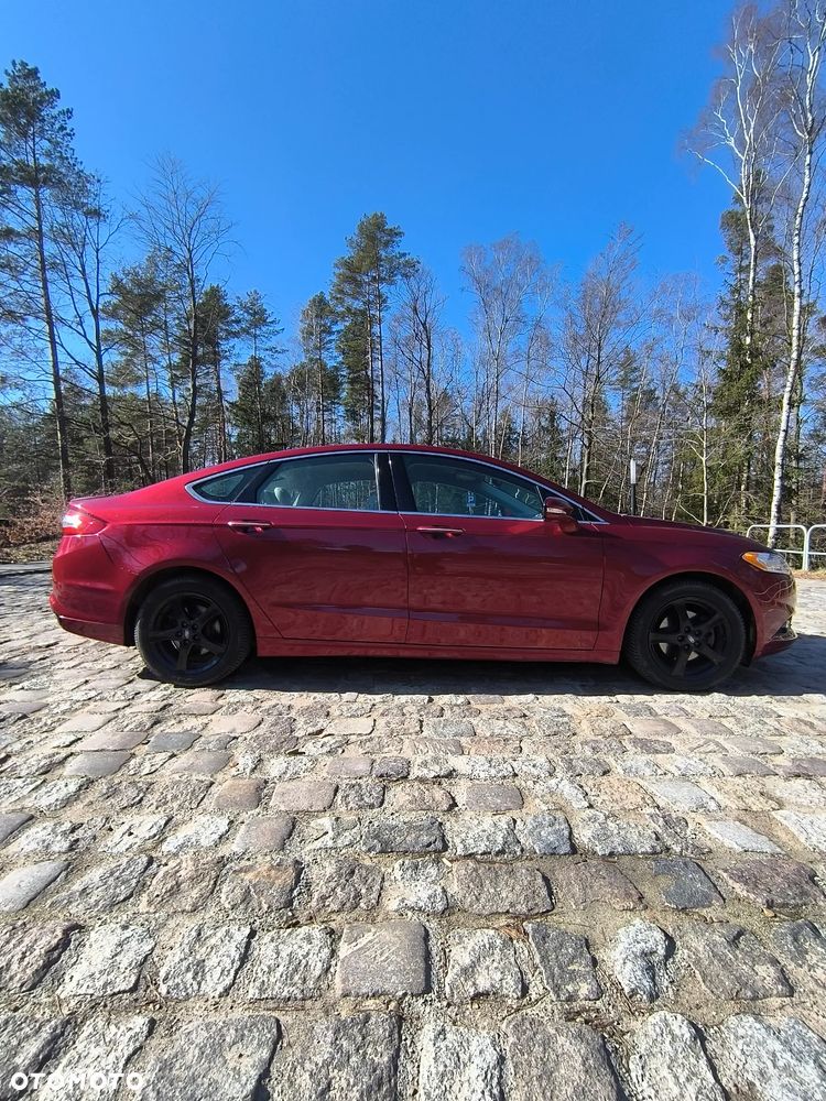 Ford Fusion - 8