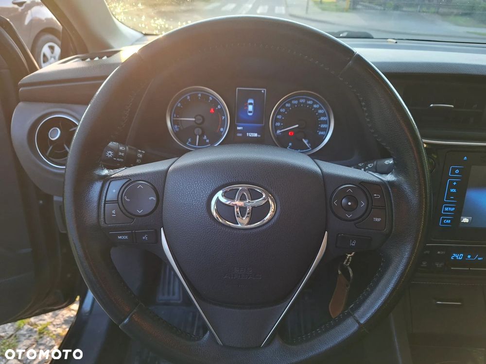 Toyota Corolla 1.6 Comfort - 8