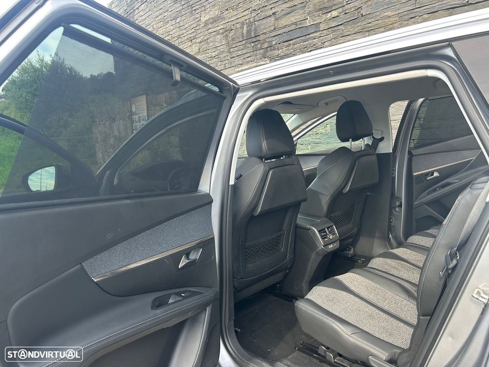 Peugeot 5008 BlueHDI 130 EAT8 Allure Pack - 14