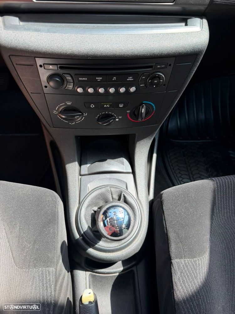 Citroën C4 1.6 HDi Attraction - 24