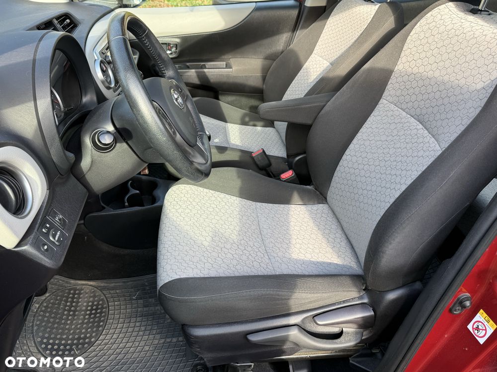 Toyota Yaris - 5