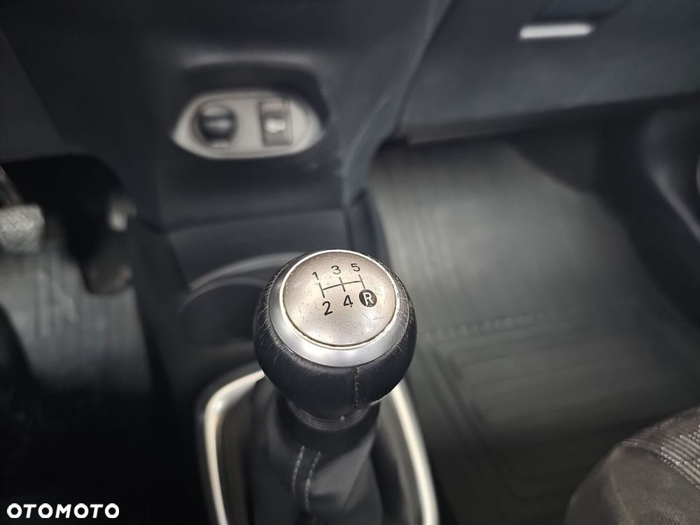 Toyota Yaris 1.0 Life EU6 - 21