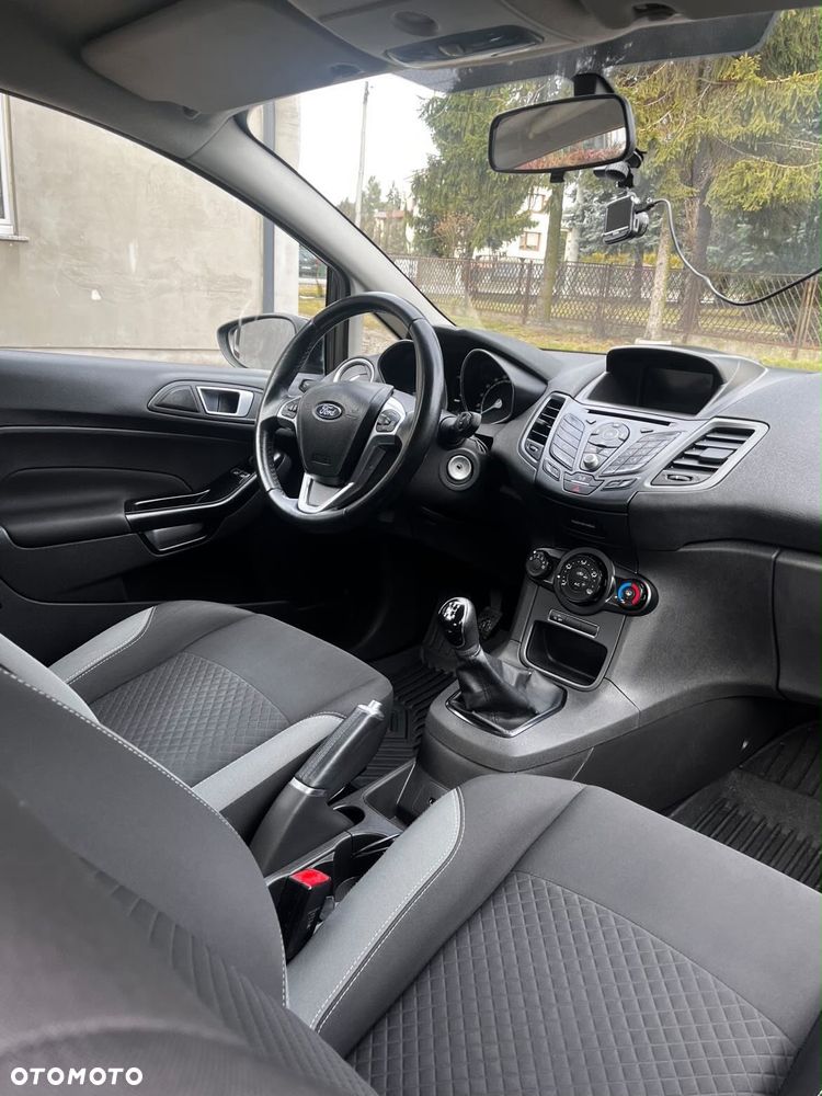 Ford Fiesta 1.5 TDCi Titanium - 6