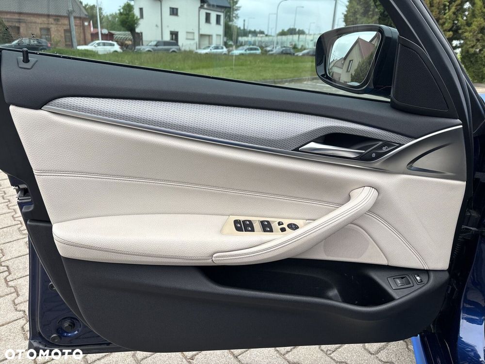 BMW Seria 5 - 12