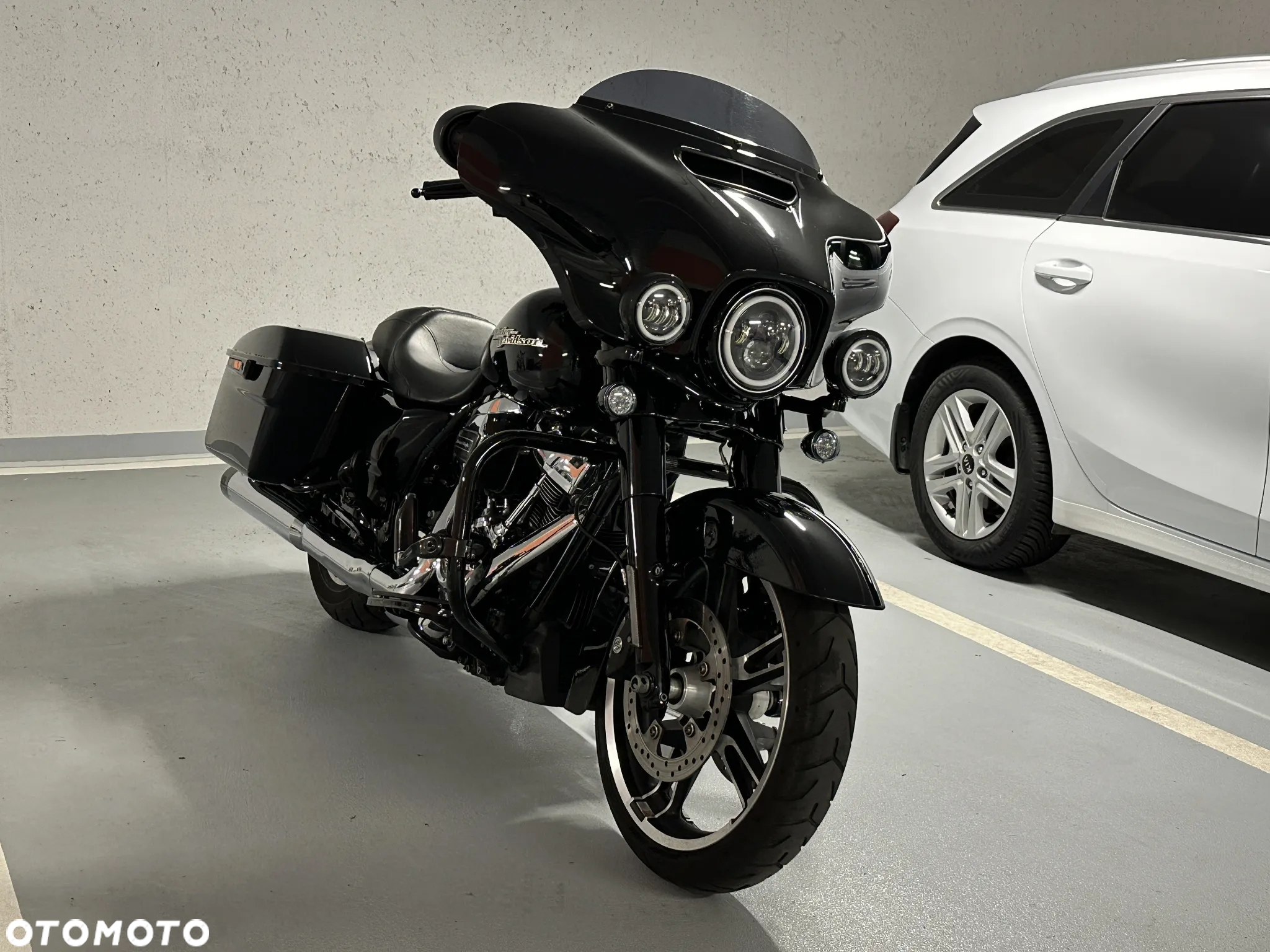 Harley-Davidson Touring Street Glide - 9