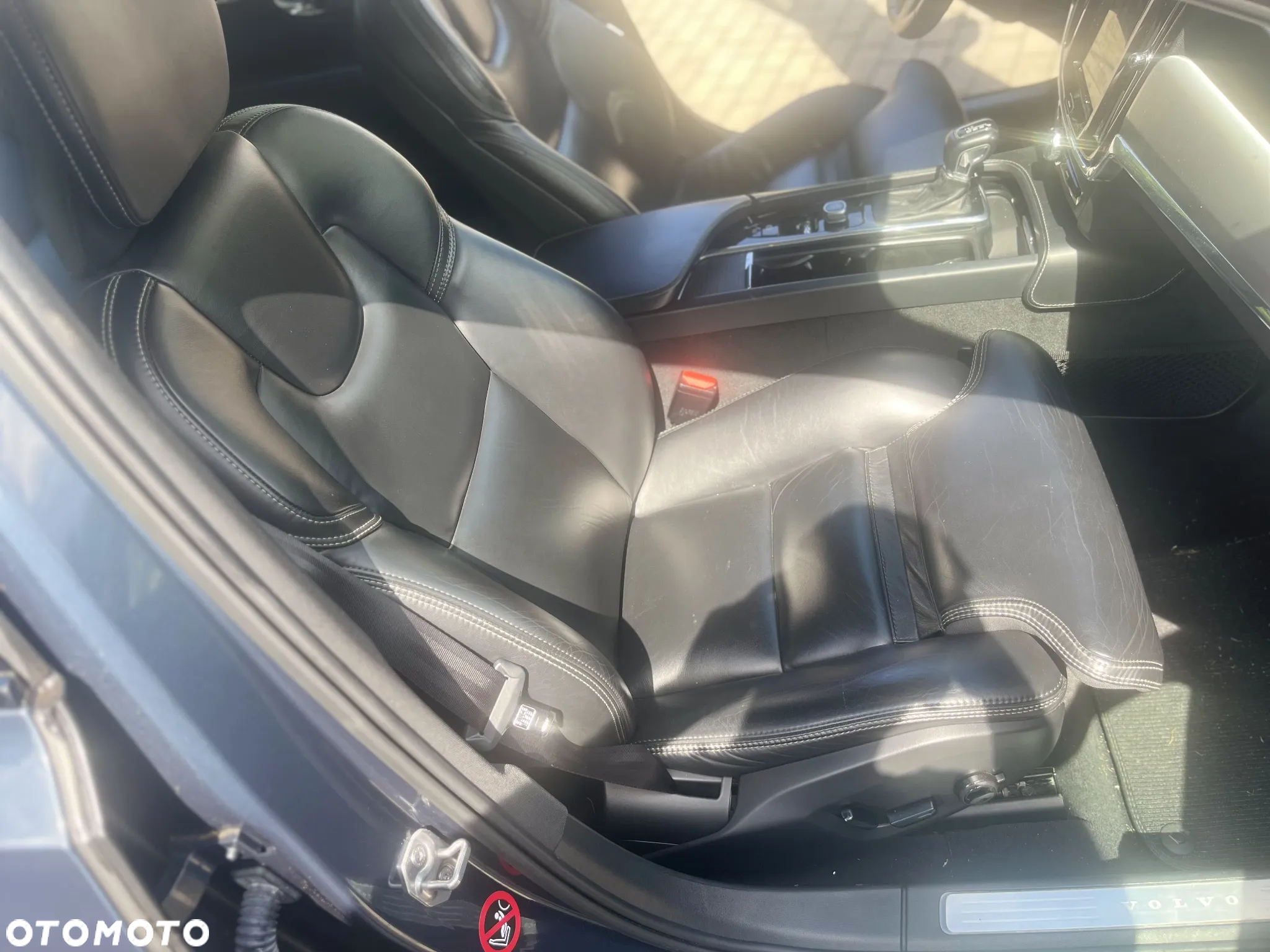 Volvo V90 Cross Country D4 AWD - 19