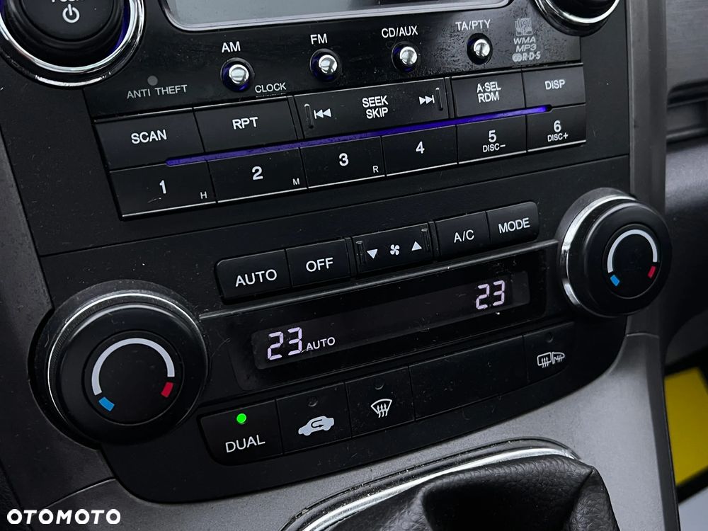 Honda CR-V - 24