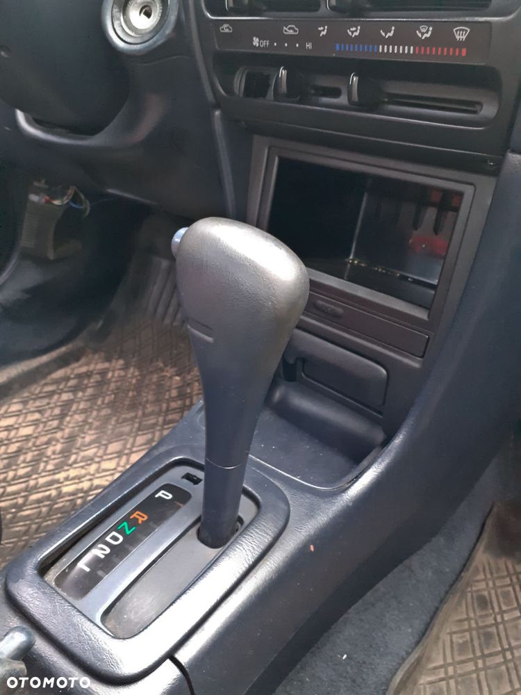 Toyota Corolla - 1