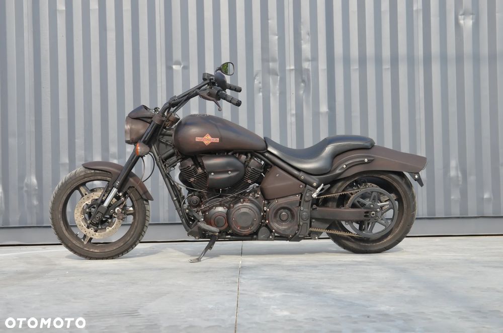 Yamaha Road Star - 2