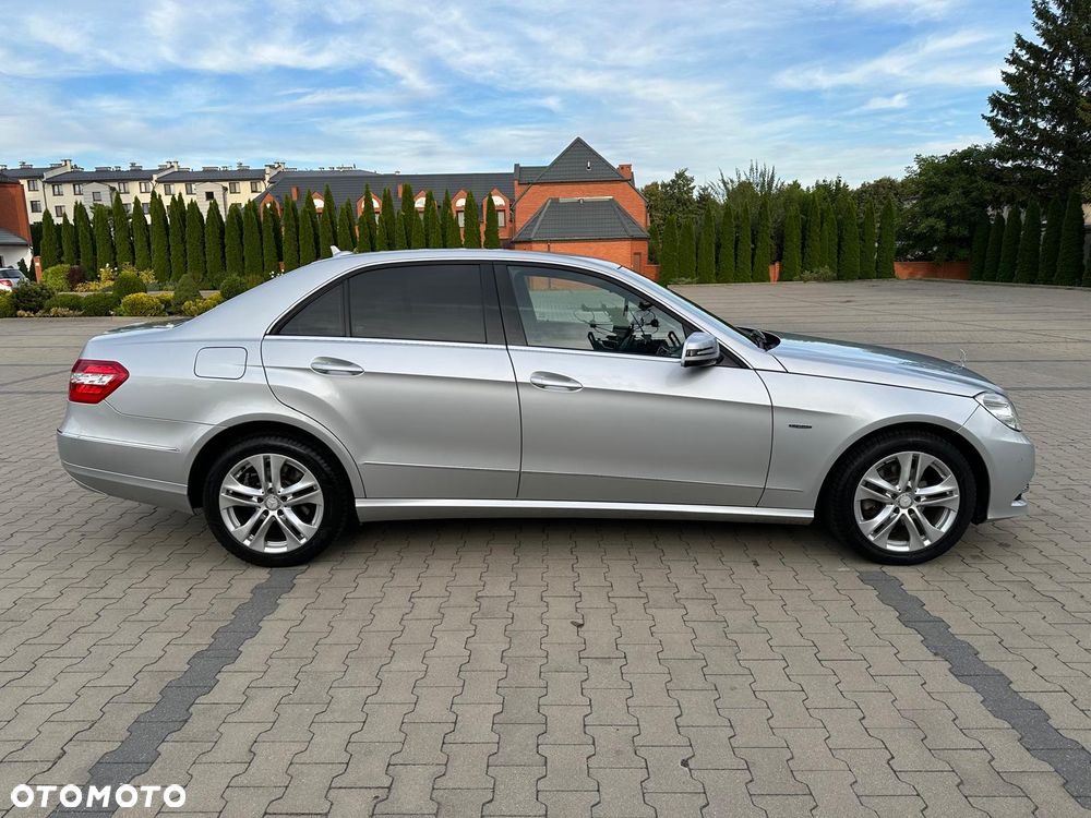 Mercedes-Benz Klasa E - 12