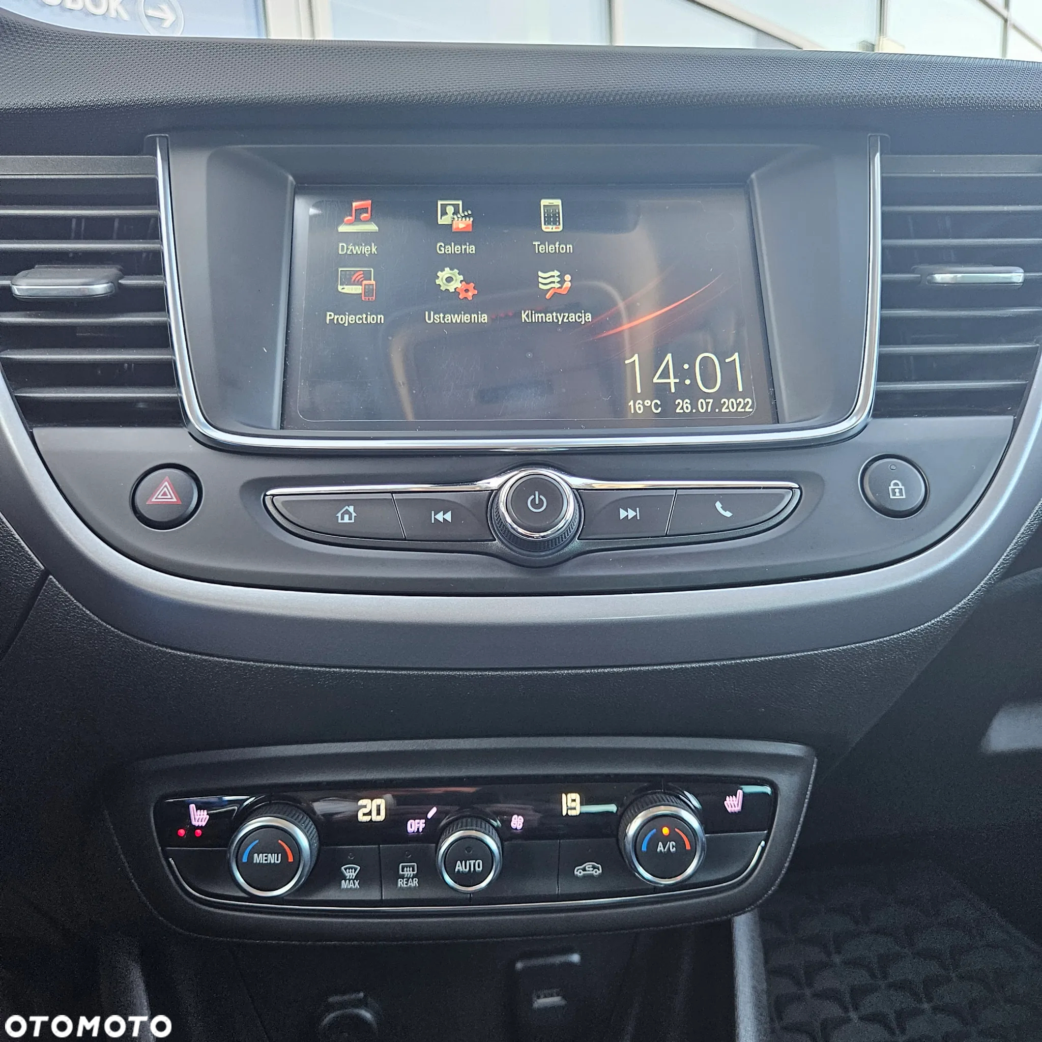 Opel Crossland X 1.2 T Eco Enjoy S&S - 17