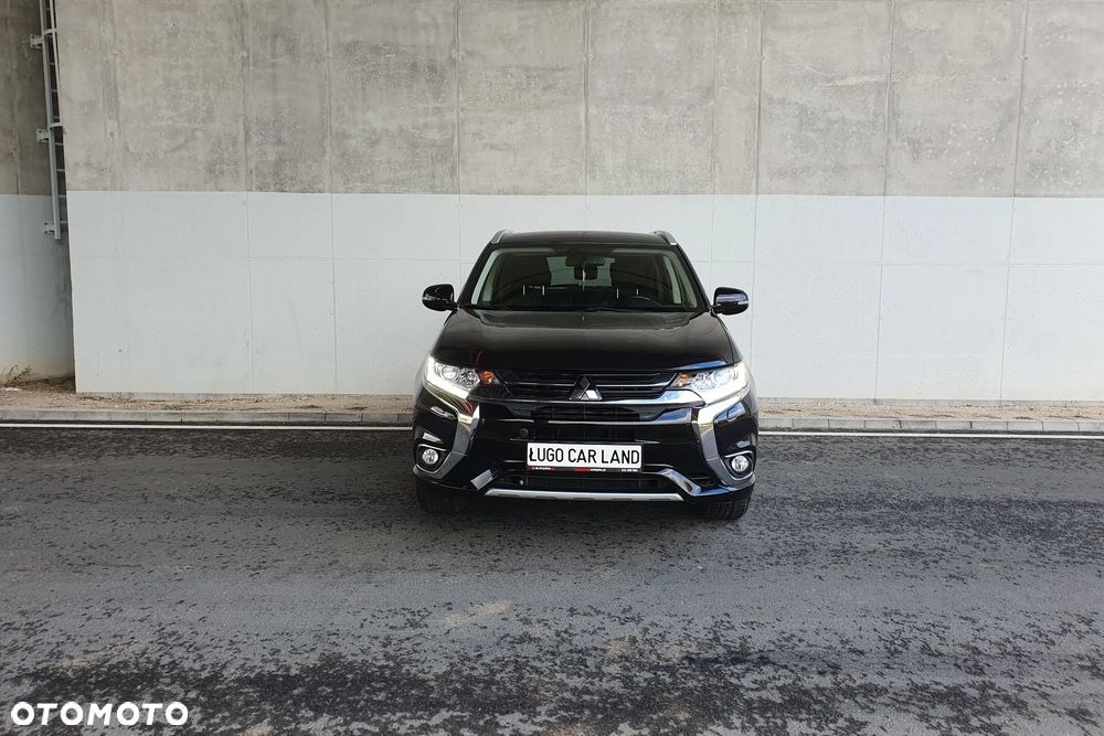 Mitsubishi Outlander Instyle NAVI - 9