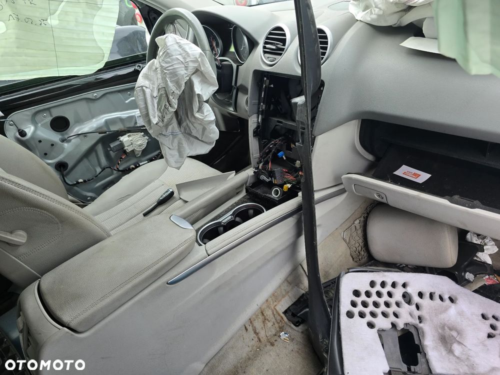 A055 / MERCEDES ML W164 / NA CZĘŚCI - 7