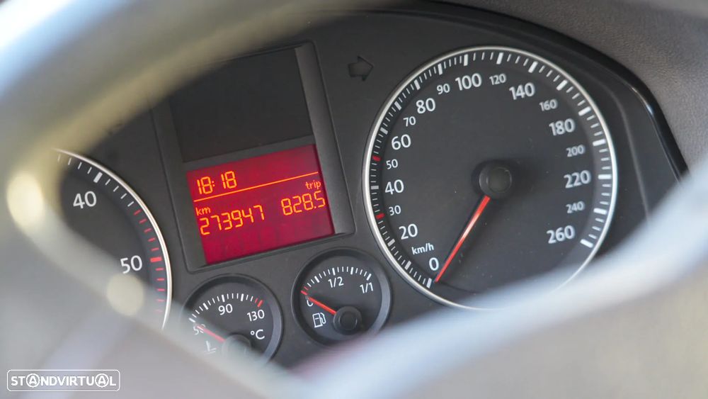 VW Golf 1.9 TDi 6V Trendline AC - 29
