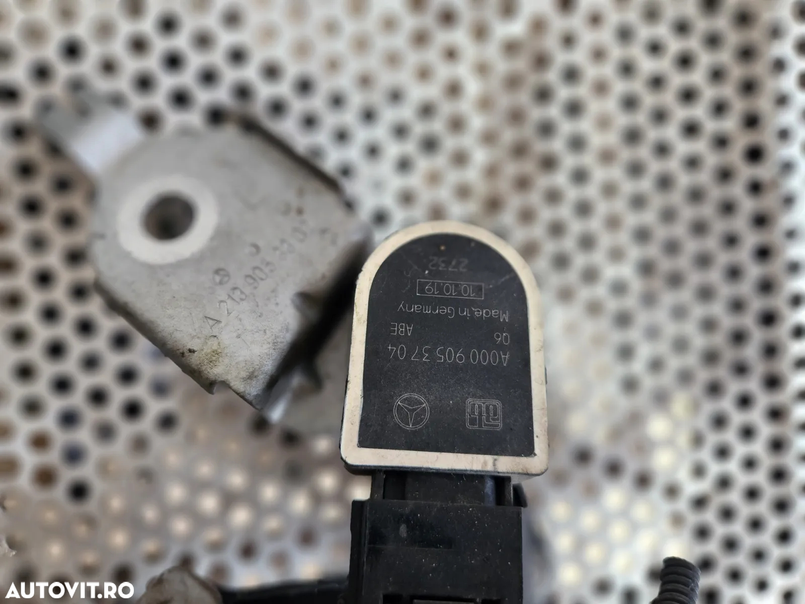 Senzor Nivel Cantar Roata Mercedes C Class E Class W213 W238 C238 W205 GLC W253 X253 ETC. Cod A0009053704 Masina Sub 10.000 Km Dezmembrez Mercedes - 9