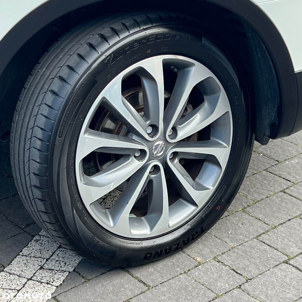 Nissan Qashqai 2.0 lounge - 20