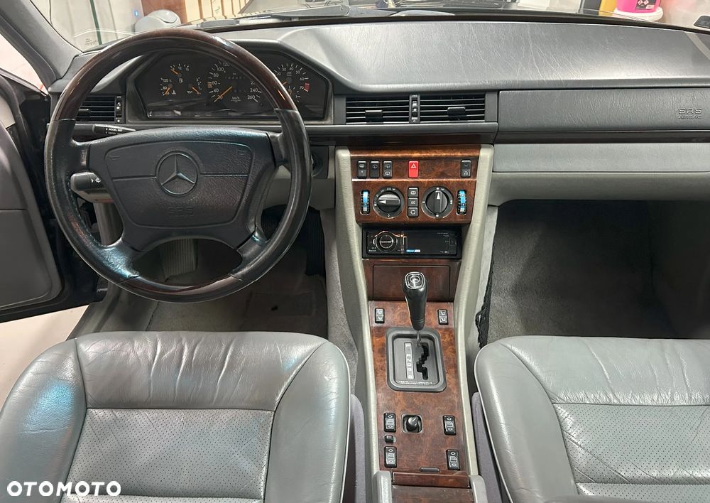 Mercedes-Benz Klasa E - 10