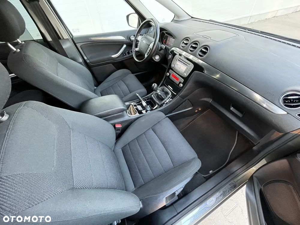 Ford S-Max 2.0 TDCi DPF Titanium - 23