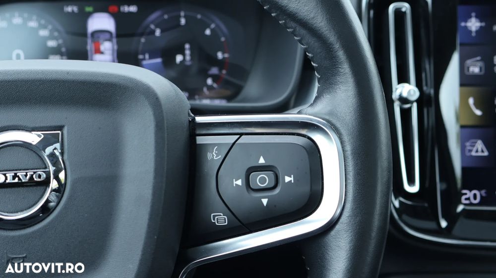 Volvo XC 40 D4 AWD Geartronic Momentum - 16