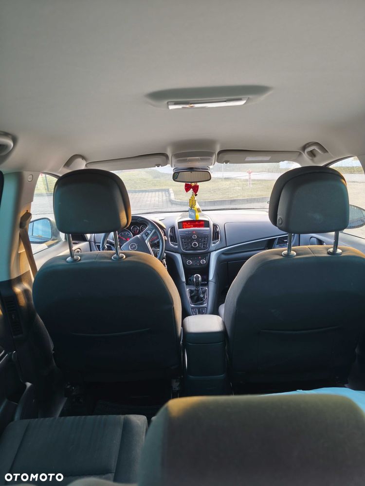 Opel Zafira - 7