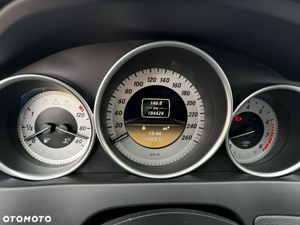 Mercedes-Benz Klasa C 180 BlueEFFICIENCY - 27