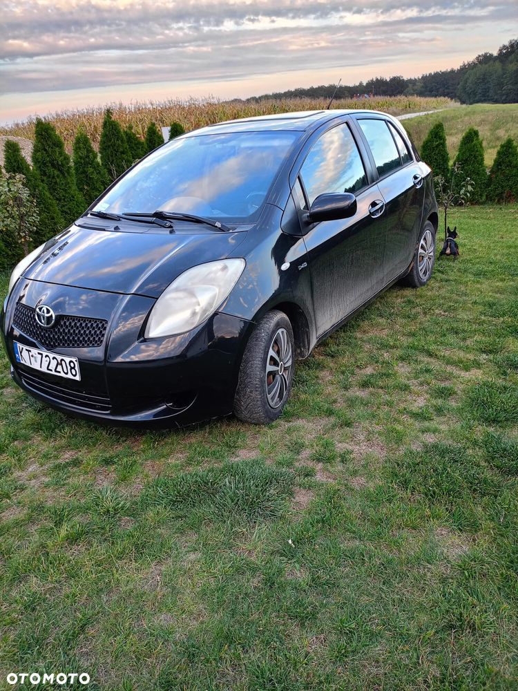 Toyota Yaris - 1