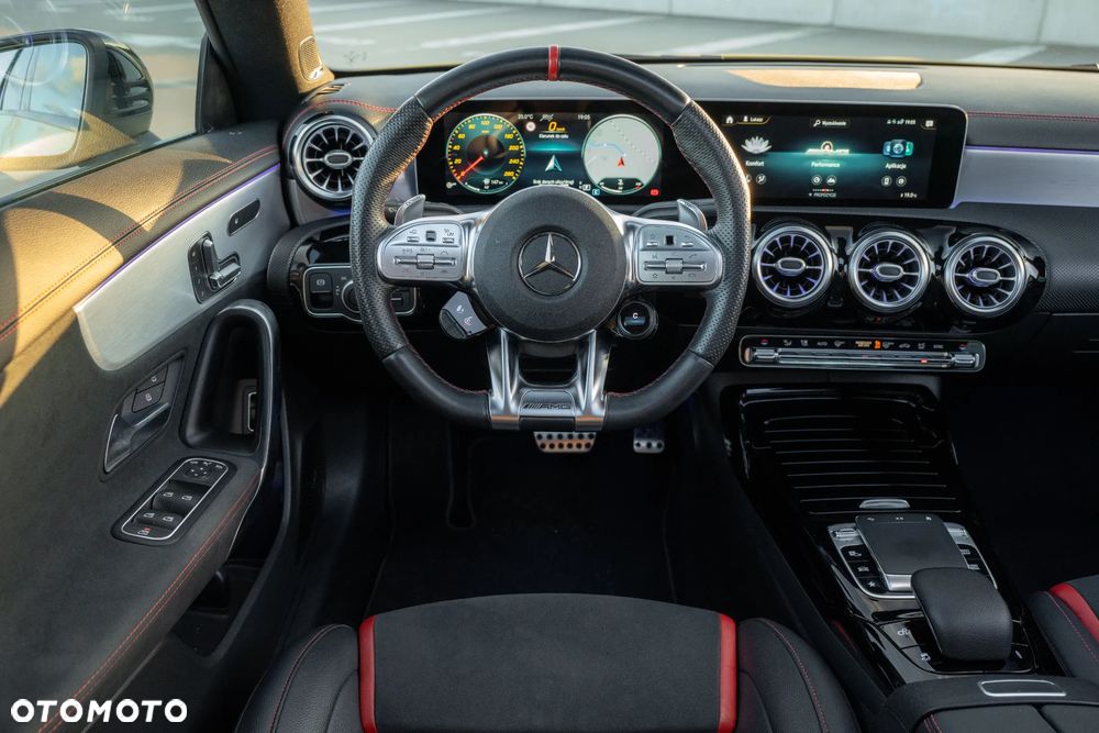 Mercedes-Benz CLA AMG 35 4-Matic 7G-DCT - 17