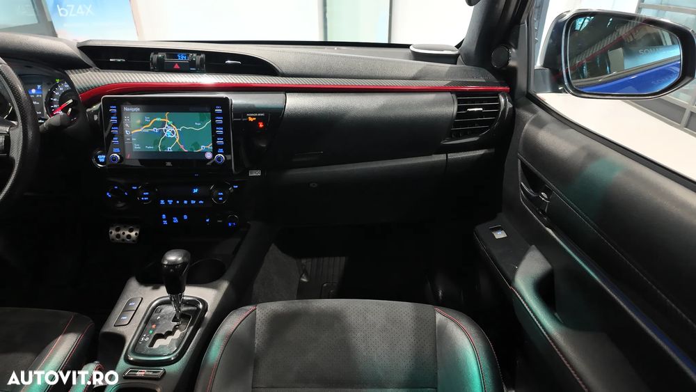 Toyota Hilux 2.8D 204CP 4x4 Double Cab AT GR Sport II - 20